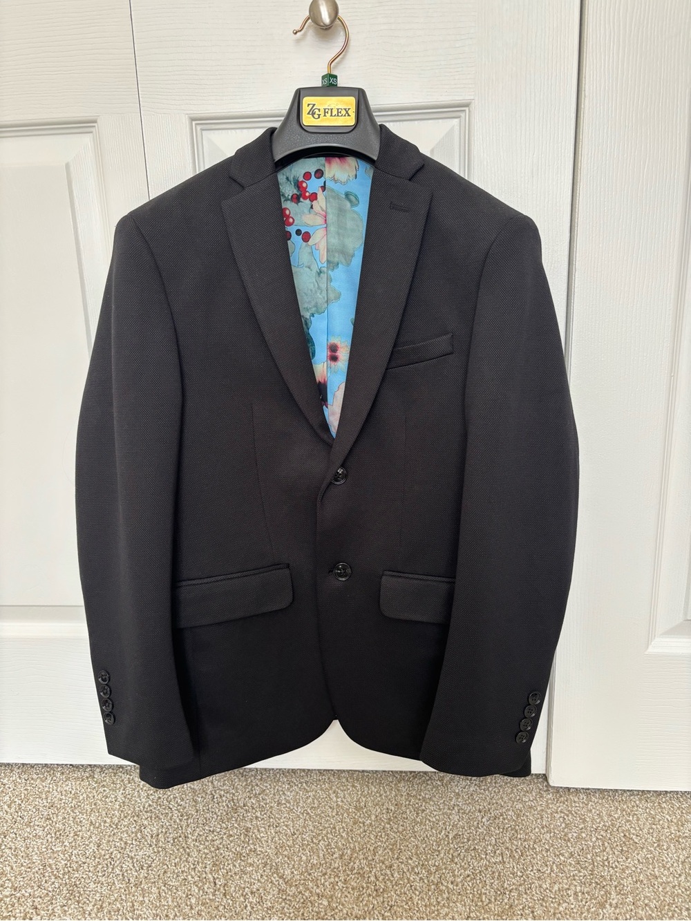 Men's Black Two-Button Notch Lapel Blazer with Floral Lining